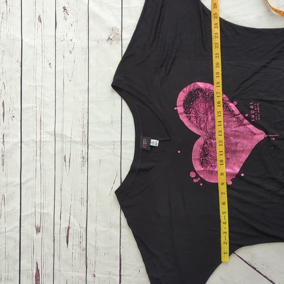 Sugar Factory Las Vegas cropped oversized t-shirt, heart, women's medium - Picture 5 of 8